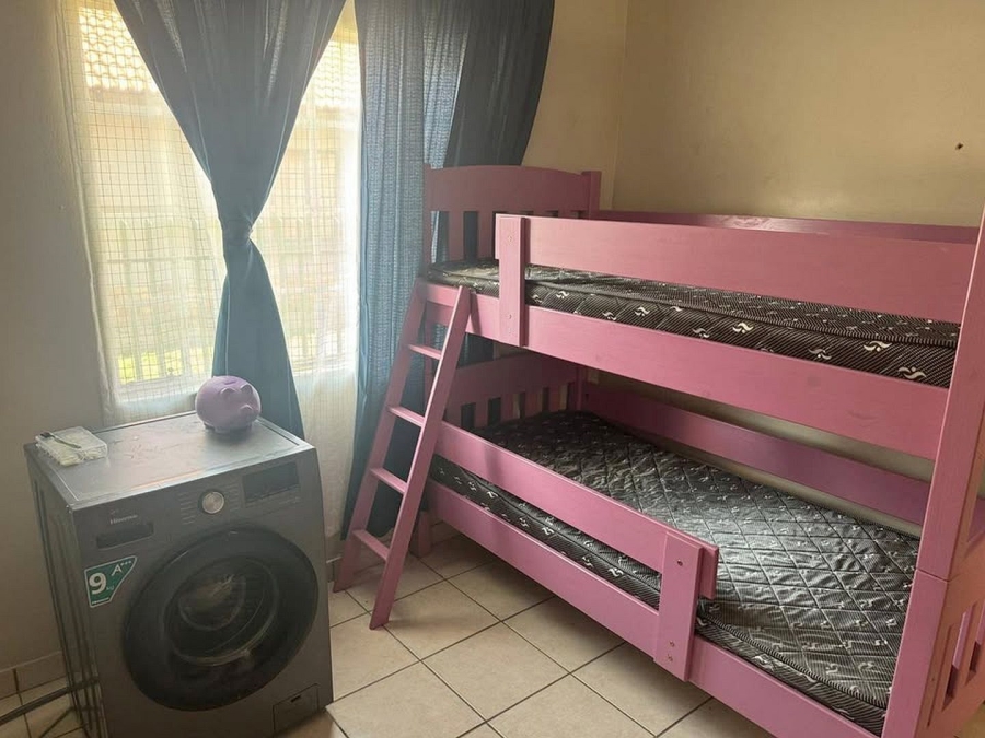 To Let 4 Bedroom Property for Rent in Waterkloof North West